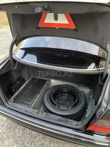 Mercedes E 280 2001, 235,315 km - 2.8 l - Bakı