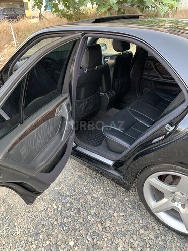 Mercedes E 280 2001, 235,315 km - 2.8 l - Bakı