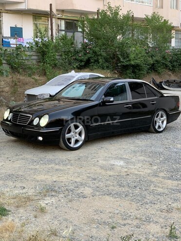Mercedes E 280 2001, 235,315 km - 2.8 l - Bakı