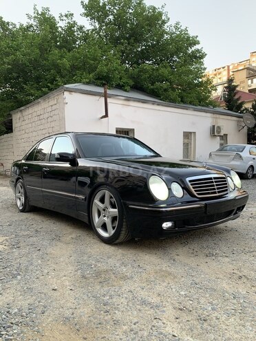 Mercedes E 280 2001, 235,315 km - 2.8 l - Bakı