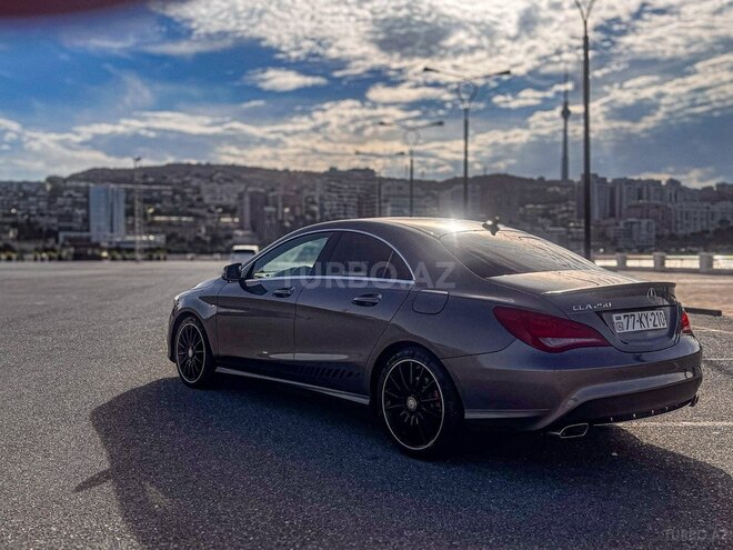 Mercedes CLA 250-4