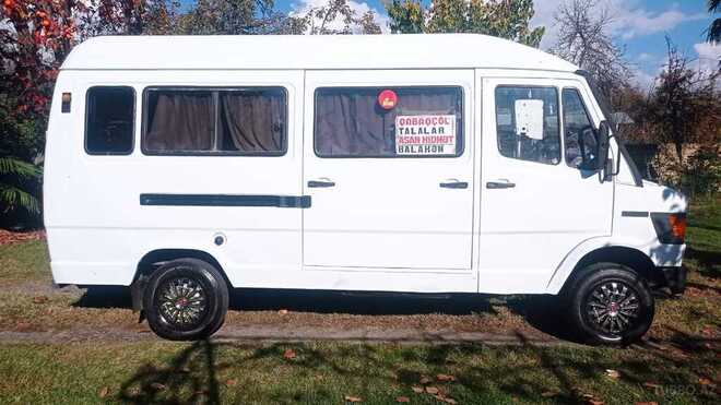 Mercedes 208 D 1994, 240,000 km - 2.3 l - Balakən