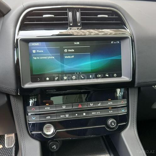 Jaguar F-Pace 2018, 54,404 km - 2.0 l - Bakı