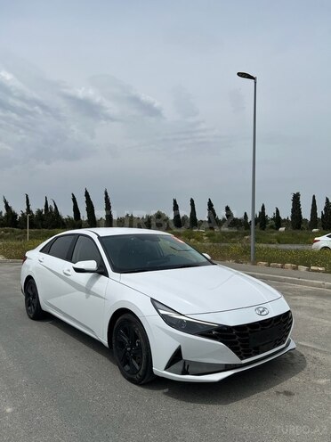 Hyundai Elantra 2022, 28,000 km - 1.6 l - Bakı