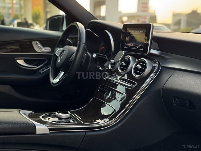 Mercedes C 300 2017, 69,000 km - 2.0 л - Bakı