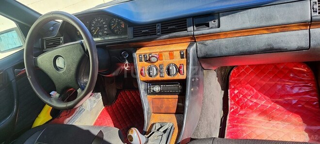 Mercedes E 260 1991, 480,000 km - 2.2 л - Füzuli
