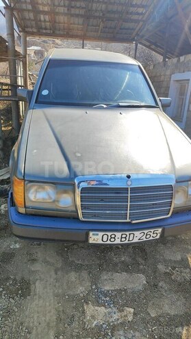 Mercedes E 260 1991, 480,000 km - 2.2 л - Füzuli