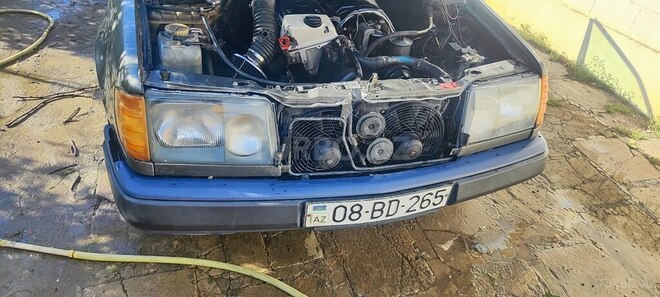 Mercedes E 260 1991, 480,000 km - 2.2 л - Füzuli
