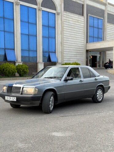Mercedes 190 1989, 400,000 km - 2.0 л - Beyləqan