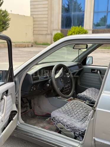 Mercedes 190 1989, 400,000 km - 2.0 л - Beyləqan