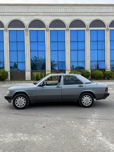 Mercedes 190 1989, 400,000 km - 2.0 л - Beyləqan