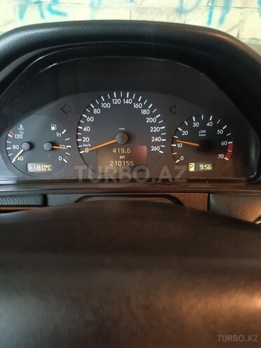 Mercedes E 240 2000, 213,069 km - 2.4 l - Masallı