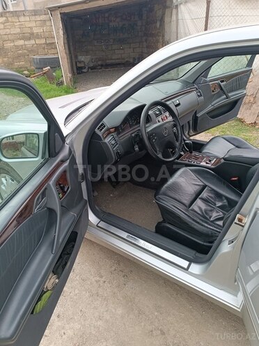 Mercedes E 240 2000, 213,069 km - 2.4 l - Masallı