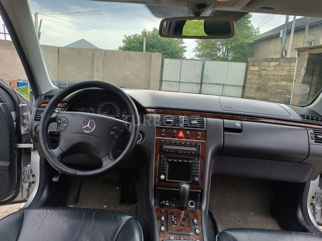 Mercedes E 240 2000, 213,069 km - 2.4 l - Masallı