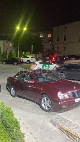Mercedes E 240 2000, 250,000 km - 2.4 l - Bakı