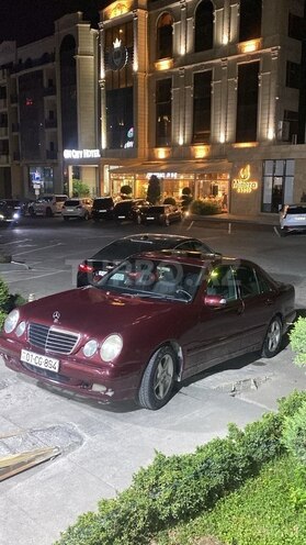 Mercedes E 240 2000, 250,000 km - 2.4 l - Bakı