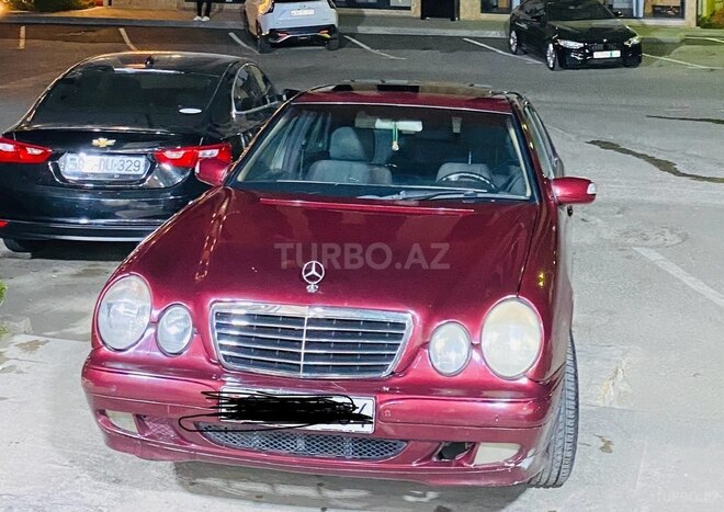Mercedes E 240 2000, 250,000 km - 2.4 l - Bakı