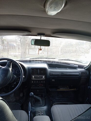 GAZ 3110 2003, 200,000 km - 2.3 l - Qəbələ