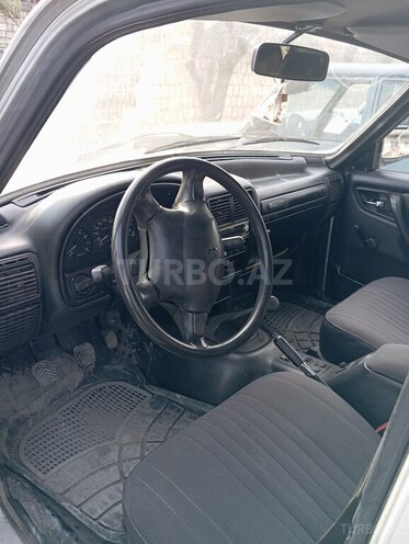 GAZ 3110 2003, 200,000 km - 2.3 l - Qəbələ