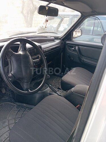 GAZ 3110 2003, 200,000 km - 2.3 l - Qəbələ