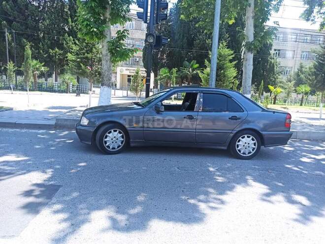 Mercedes C 200 1995, 520,000 km - 2.0 l - Bakı