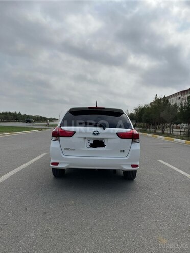 Toyota Corolla Fielder 2015, 240,000 km - 1.5 l - Bakı