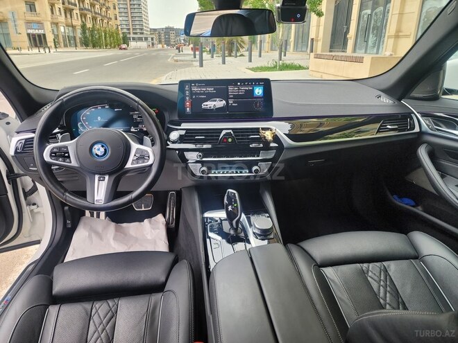 BMW 530e 2021, 37,300 km - 2.0 l - Bakı