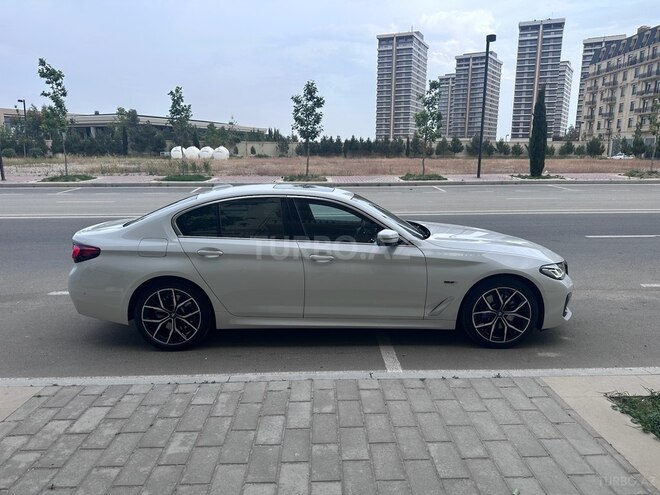 BMW 530e 2021, 37,300 km - 2.0 l - Bakı