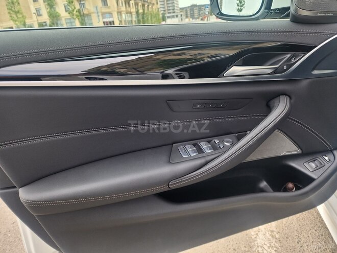 BMW 530e 2021, 37,300 km - 2.0 l - Bakı