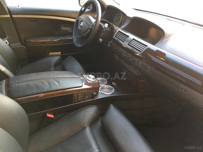 BMW 745 2002, 237,000 km - 4.4 l - Bakı