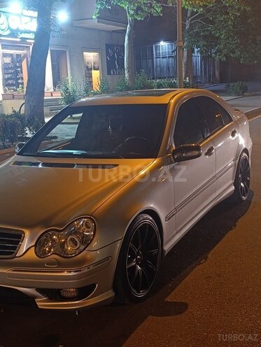 Mercedes C 320 2001, 241,000 km - 3.2 л - Mingəçevir