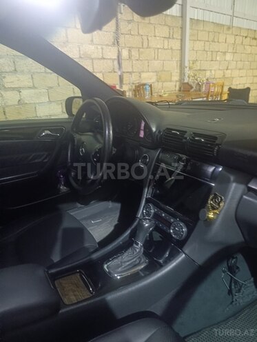 Mercedes C 320 2001, 241,000 km - 3.2 л - Mingəçevir