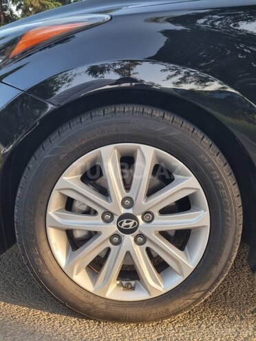 Hyundai Elantra 2015, 288,040 km - 1.8 л - Lənkəran