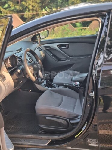 Hyundai Elantra 2015, 288,040 km - 1.8 л - Lənkəran
