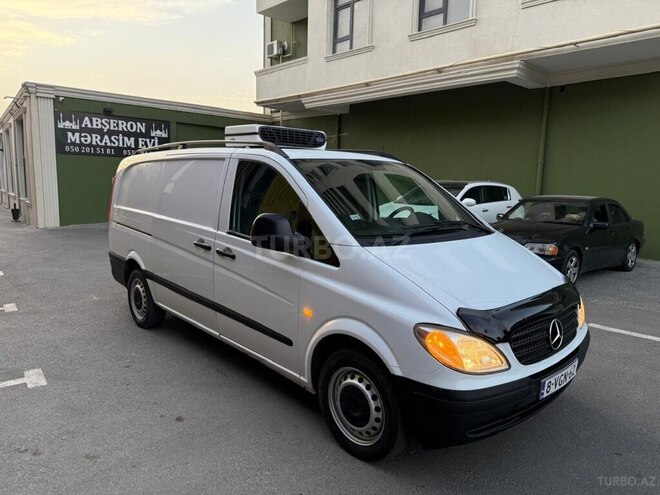 Mercedes Vito 111 2009, 261,700 km - 2.2 l - Bakı