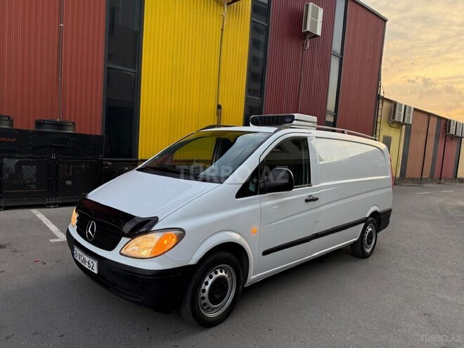 Mercedes Vito 111 2009, 261,700 km - 2.2 l - Bakı