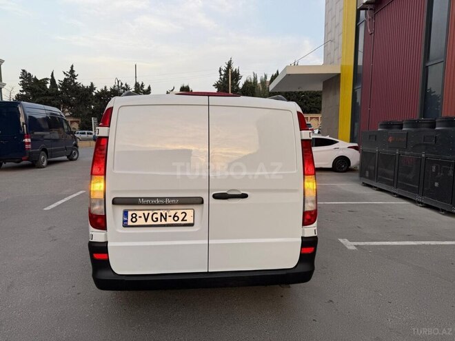 Mercedes Vito 111 2009, 261,700 km - 2.2 l - Bakı