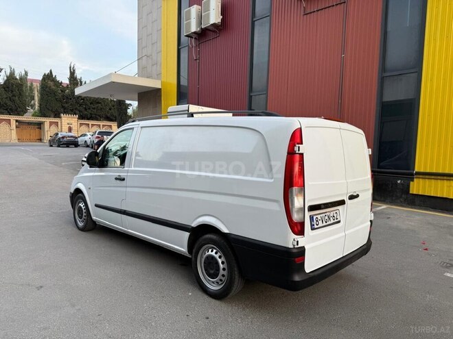 Mercedes Vito 111 2009, 261,700 km - 2.2 l - Bakı