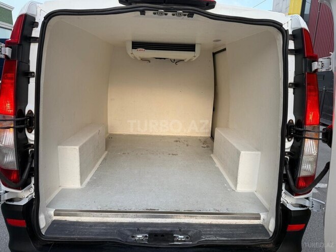 Mercedes Vito 111 2009, 261,700 km - 2.2 l - Bakı