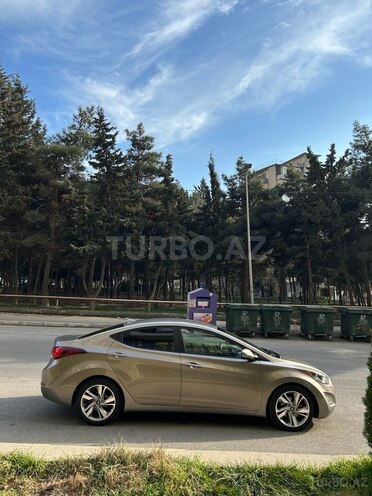 Hyundai Elantra 2015, 241,402 km - 1.8 л - Bakı