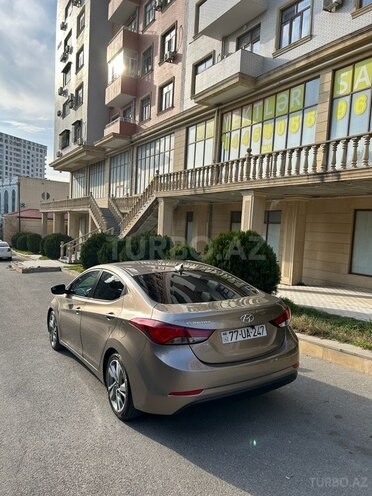Hyundai Elantra 2015, 241,402 km - 1.8 л - Bakı
