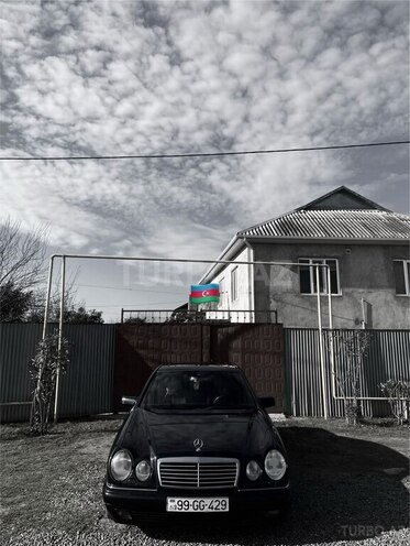 Mercedes E 320 1996, 370,000 km - 3.2 l - Cəlilabad