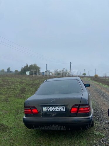 Mercedes E 320 1996, 370,000 km - 3.2 l - Cəlilabad
