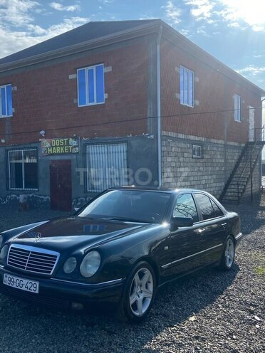 Mercedes E 320 1996, 370,000 km - 3.2 l - Cəlilabad