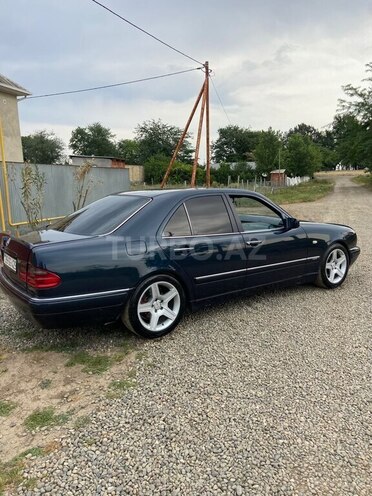 Mercedes E 320 1996, 370,000 km - 3.2 l - Cəlilabad