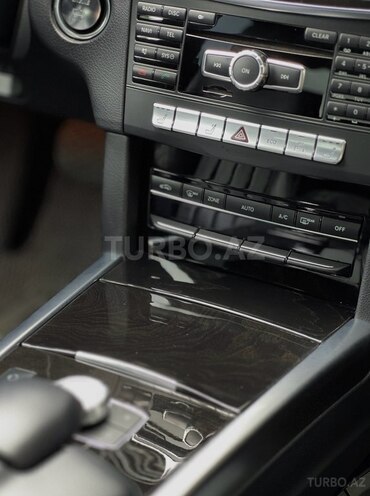 Mercedes E 220 d 2014, 239,000 km - 2.2 l - Gəncə