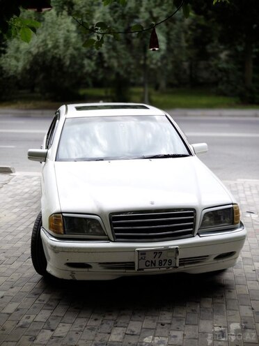 Mercedes C 200 1998, 320,000 km - 2.0 л - Bakı