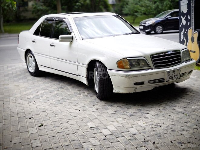 Mercedes C 200 1998, 320,000 km - 2.0 л - Bakı