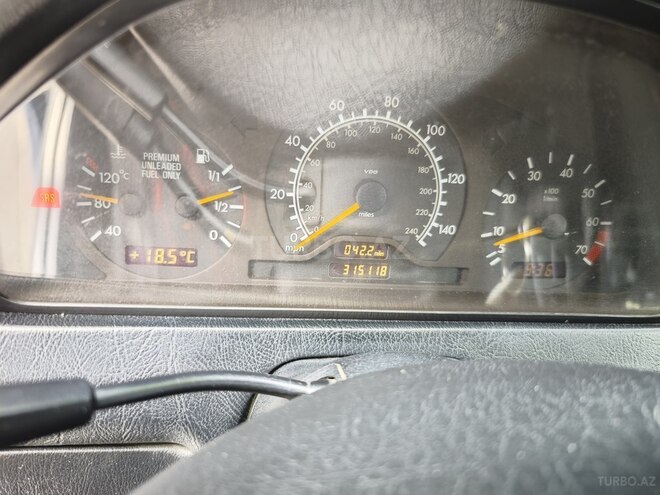 Mercedes C 200 1998, 320,000 km - 2.0 л - Bakı