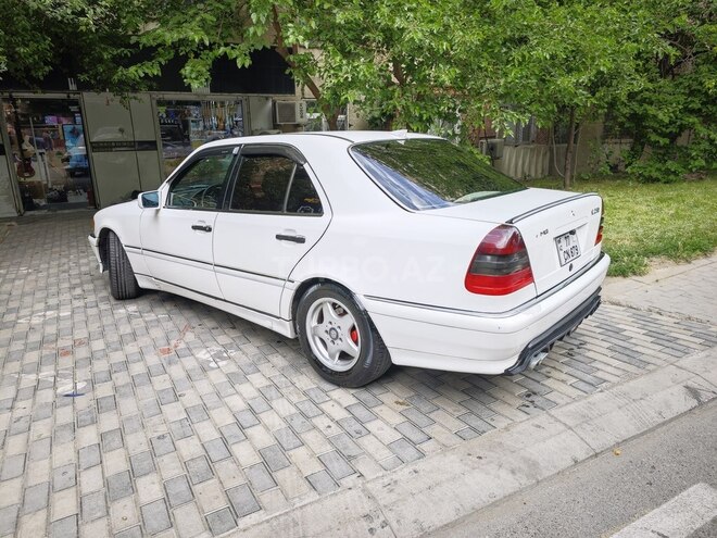 Mercedes C 200 1998, 320,000 km - 2.0 л - Bakı